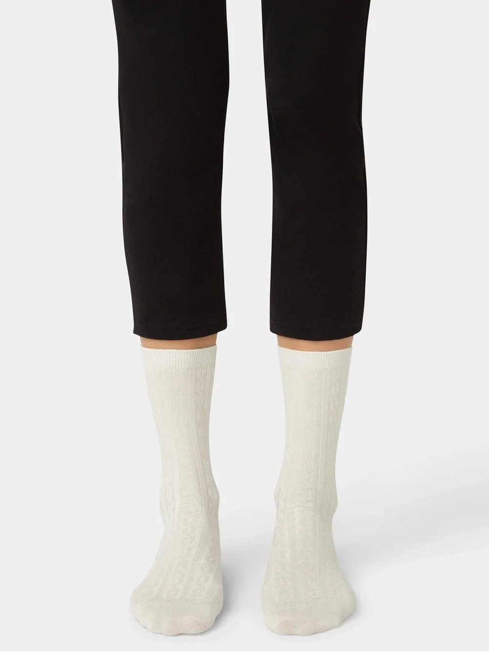 HUE Women's Silk Blend Cable Crew Socks 3 Pairs - Cream, Light Blue, Pink